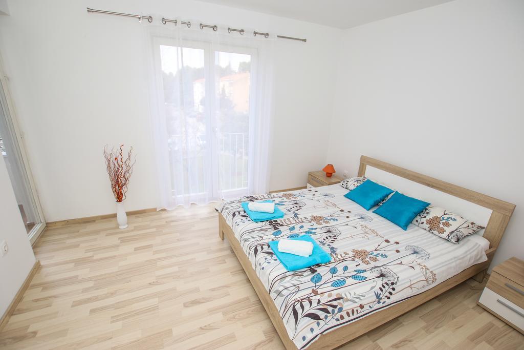 Apartment Bojan ポレッチ エクステリア 写真